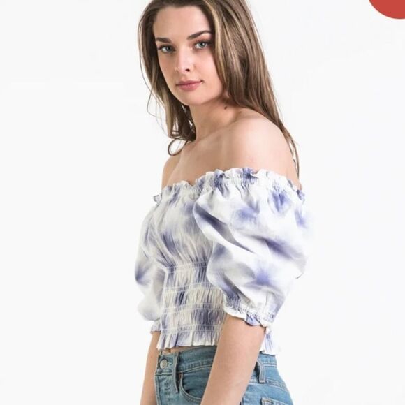 Levi’s Purple Floral Off the Shoulder Crop size Large - Picture 2 of 13